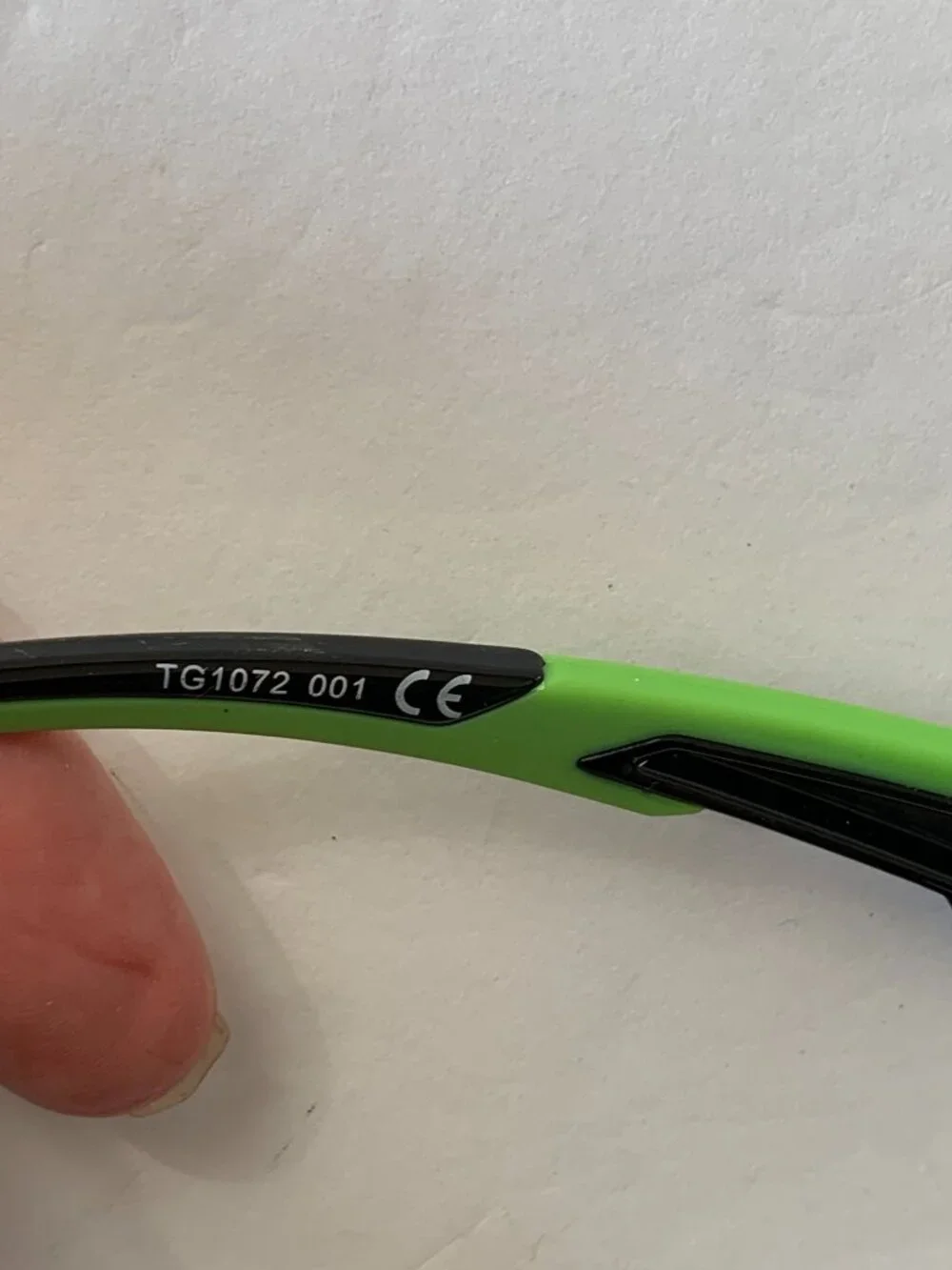 TEK GEAR SUNGLASSES BLACK/LIME 100% UV PROTECTION NEW MTG61SG21